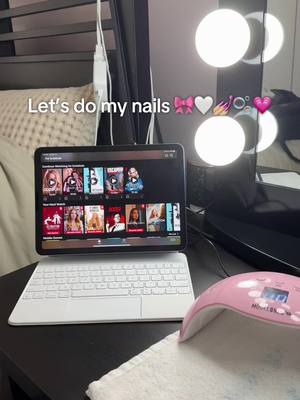 A post by @nicole_moldovan on TikTok caption: Nail day is the best day 🎀