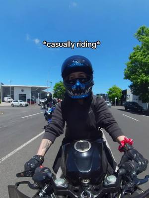 A post by @chantellerides on TikTok caption: red light edition #fyp #motorbike #motorbikesoftiktok 