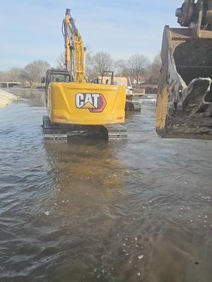 A post by @bigkountry820 on TikTok caption: #caterpillar #operator #excavationlife #bluecollar #kun🌲style 