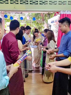 A post by @desigmon on TikTok caption: #ဆံပင်မိတ်ကပ်အလှပြင်ပေထာပါတယ် #မြင်ပါများပြီးချစ်ကျွမ်းဝင်အောင်လို့😜🤗 