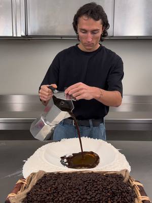 A post by @pastrychef_am on TikTok caption: Buongiorno ☕️ . . . #pastry #pasticceria #italia #dessert #dolci #patisserie 