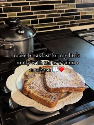 A post by @yoselinsanxhezz on TikTok caption: some french toast 🍞😋 #breakfast #sahm #almuerzo #parati #parati #xyzbca 