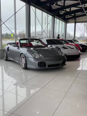 A post by @il.cars on TikTok caption: 😻 #porsche #992gt3rs #992 #gemballa #carsoftiktok #foryou 