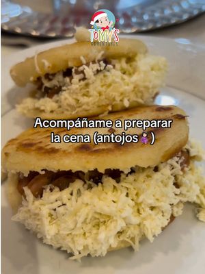 A post by @tomys.adventures on TikTok caption: Cumpliendo antojos 🤰🏻😋 #pregnant #pregnantlife #babyiscoming #cena #recetas #arepas #mom #momblogger #cocinando #ideadecena #paratiiiiiiiiiiiiiiiiiiiiiiiiiiiiiii #viralvideo #acompañame #cena 