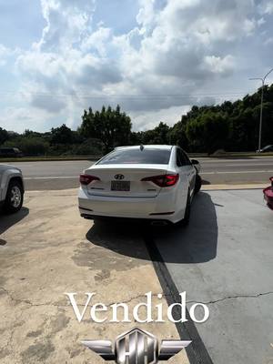 A post by @hhautos_ on TikTok caption: #vendido #vehiculos #paratiiiiiiiiiiiiiiiiiiiiiiiiiiiiiii #maracaibo #foryou #viral #fyp #hundai #sonata 