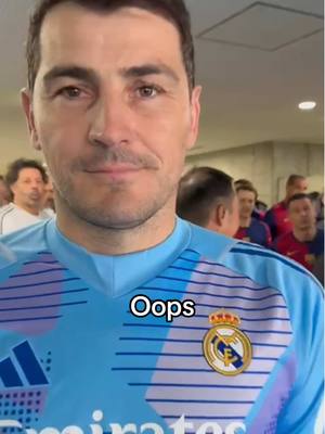 A post by @ikercasillas on TikTok caption: 🫢 Oopsssssss  #deportesentiktok #futbol #leyendas #realmadrid #barcelona 