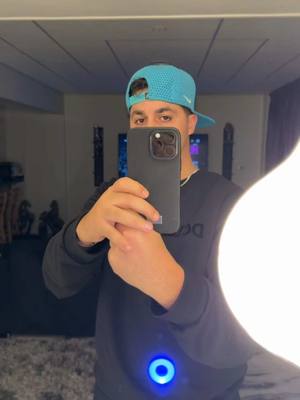 A post by @mostafa3enba on TikTok caption: كاريزما  🍇🍇 #عنبه🍇 #عنبه #عناب #عنبه_السلام 