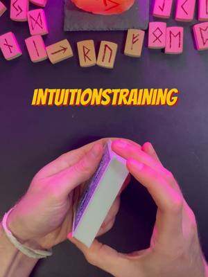 A post by @greater_magic on TikTok caption: Intuitionstest #intuition #hellsehen #intuitionstraining 