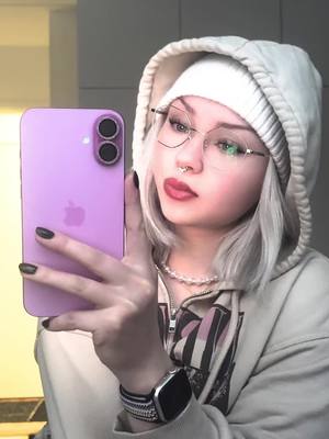 A post by @ann1sk on TikTok caption: sinuun minä jään <3