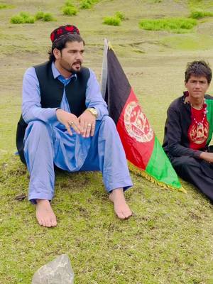 A post by @gilamanwazir11 on TikTok caption: #gilamanpashteen #viralvideo #foryou #foryoupage #viraltiktok @tajnaeempashteen 