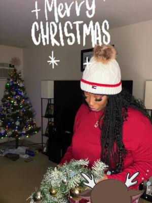 A post by @shonjones619 on TikTok caption: Happy holidays from @the80sbaby  and i 😂❤️🎄##fyp #shonjones💋 #bl00d0vawater #xycba #savag3💀lif3 #wearexplosive🧨🧨 #xplosive🧨🧨 #prime⏰time 