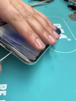 A post by @phonefix21 on TikTok caption: 11 pro charging port replacement#phonefix #videoviral #fouryou 