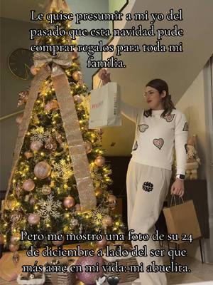 A post by @elizabethgeek on TikTok caption: Fue duro hacer este video pero disfruten todos de su familia, nunca sabremos cuando sera la ultima #navidad que pasaremos a lado de ellos. #reflexion #bootcampuntalfredo 