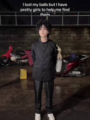 A post by @rei.or.ray on TikTok caption: Ayase-sannnn #cosplay #cosplayer #dandadan #anime 