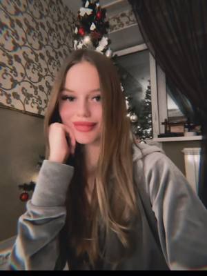 A post by @stebelkovaa on TikTok caption: 💋