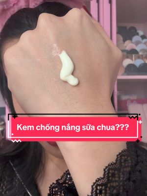 A post by @hoangthachhh on TikTok caption: Có dạng sữa chua lun nge =)))) #hoangthachhh #TikTokBeauty #reviewlamdep #goclamdep #LearnOnTikTok #