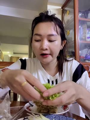 A post by @inging9999cambodia on TikTok caption: ###eatingshow #ញាំថៃរសជាតិដេីម #tpyシforyou❤😊tiktok❤️your_awwal #tpyシforyou❤😊 មានលកនៅផេកអូនភួងញាំថៃសាខាពោចិនតុងណាបង@ប្រែកាយសាឡន @ប្រុសម៉ៅ brosmao 