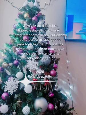 A post by @ on TikTok caption: #findeaño 🖐️