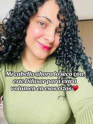 A post by @liz1a30 on TikTok caption: #cabello #secador #fypシ゚viral #rizos me encanta secar mis rozos con este difusor♥️ #lovers