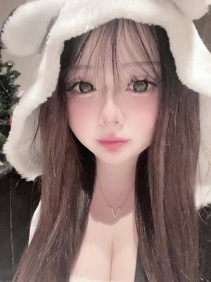 A post by @sku_uy on TikTok caption: クリスマスの予定は？🎄