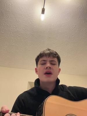 A post by @odhrandiamondmusic on TikTok caption: I see fire @Ed Sheeran #fyp #irish 