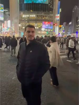 A post by @ikercasillas on TikTok caption: Soy un tio muy chill 🚶🏽‍♂️ #chill #chillwithtiktok #chillguy #deportesentiktok 