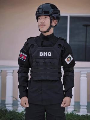 A post by @khouch123khouch on TikTok caption: #bhqcambodia🚔👮‍♂️🇰🇭 #❤️💪☺️😔 