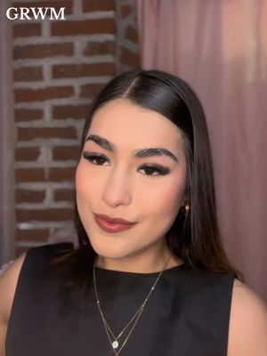 A post by @roxanaagundez0 on TikTok caption: GRWM expres y dominguero #fyp #grwm #makeup #fyppppppppppppppppppppppp #CapCut 