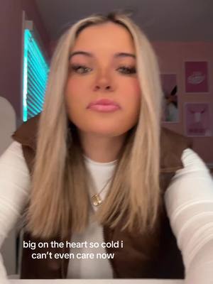 A post by @destinyliller on TikTok caption: #foryoupage #fyp 