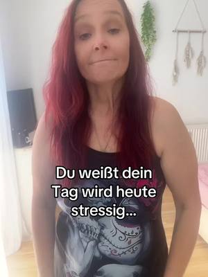 A post by @duwe.sandra on TikTok caption: #stress #arbeiten #day #gedanken #ü50 #50 #sec #lächeln #positivevibes #duwesandra 