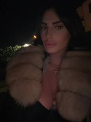 A post by @sinderellaink on TikTok caption: #furdich #fyp #albaniangirl #🇦🇱 