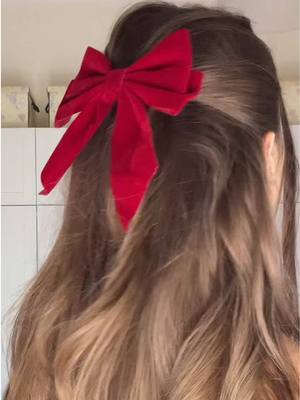 A post by @_brunellina_ on TikTok caption: Semplice e veloce🎄@SHEGLAM @SHEGLAM.HAIR  #SHEGLAM #SHEGLAMHAIR #SHEGLAMItCurl #SHEGLAMHotStreak