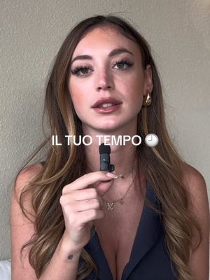 A post by @carlottamondellii on TikTok caption: Ti insegno a controllare il tuo tempo su iG-carlottamondelli  #mindset #manifestazione #motivazione 