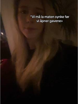 A post by @mathildespam0 on TikTok caption: Skjer hver gang😔 #ekte #fyp #viral #christmas #jul #funny #foryou 