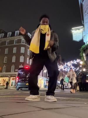 A post by @dennismik on TikTok caption: Hi London 🇬🇧👋🏿 dc: @Zoe Baptiste @Tamia 