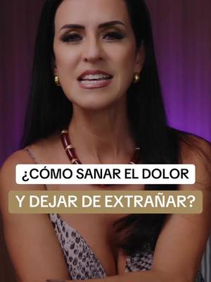 A post by @sarahalzugaray on TikTok caption: Sanar el dolor comienza cuando dejas de pelear contra la realidad.  A veces, nos aferramos a lo que ya no es, esperando cambiar lo que no tiene vuelta atrás. Pero el primer paso hacia la paz es aceptar la situación y soltar la lucha interna. Solo así podrás empezar a sanar. #relaciones #relacionesdepareja #pareja #autoestima #infidelidad #inteligenciaemocional #relacionessanas #saludmental #sarahalzugaray #sarahmiconsejerafavorita #dignidad #desamor  #amorpropio  #crecimientopersonal #fortalezaemocional #relacionescomplicadas  #relacionestoxicas #codependencia 