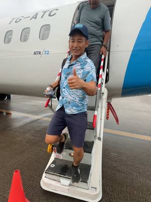 A post by @shinfujiyama on TikTok caption: Muchas gracias @cmairlines por patrocinar el viaje para mi equipo desde Roatan a San Pedro Sula. Si necesitas viajar desde SPS a la isla o vice versa, puedes hacerlo desde $118 un viaje, o $215 ida y vuelta. Sale un poco más caro que viajar desde la Ceiba en el ferry de Galaxy Wave pero si necesitas viajar rápido, volando con CM Airlines ya estás llegando a tu destino en 35 minutos. A veces hay ofertas donde puedes encontrar boletos desde $80 en su pagina.