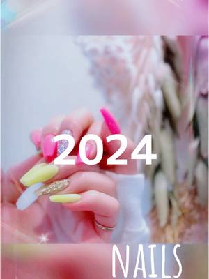 A post by @goldlove_moon24 on TikTok caption: 2024 Last nails of the year💅 年間21ネイル　美は爪から #nails  #ギャル  #2024  #fyp  #スカルプネイル  #ジェルネイル  #tiktok 