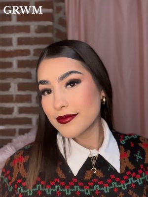 A post by @roxanaagundez0 on TikTok caption: GRWM para fotitos navideñas 🎄❤️🎅🏻 #fyp #grwm #Makeup #fypシ #paratiiiiiiiiiiiiiiiiiiiiiiiiiiiiiii #CapCut 