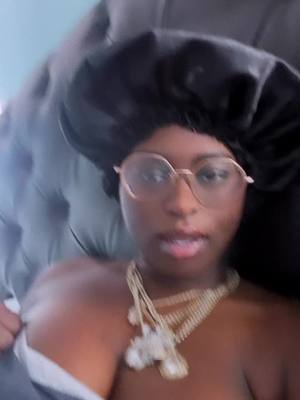 A post by @jenisethefreak on TikTok caption: #foryoupage 
