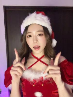 A post by @oreda___kanna on TikTok caption: 私の🎅🏻どこいんの😆#おすすめ #fyp #christmas #サンタコス 