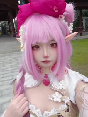 A post by @ccnai0 on TikTok caption: \(//∇//)\#ダンスを踊る #05 #cospaly 