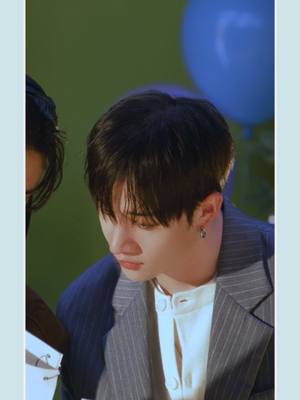 A post by @straykids_japan on TikTok caption: Stray Kids「Christmas Love」 Music Video Making Movie (Bang Chan ver.)   STAY❣ まだまだスキズが特別な夜をプレゼント🎁 #StrayKids #スキズ #BangChan #バンチャン #SKZ_ChristmasLove