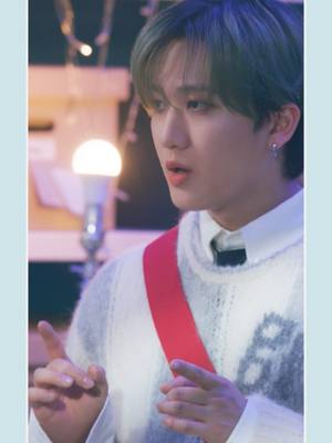 A post by @straykids_japan on TikTok caption: Stray Kids「Christmas Love」 Music Video Making Movie (Changbin ver.)   STAY❣ まだまだスキズが特別な夜をプレゼント🎁 #StrayKids #スキズ #Changbin #チャンビン #SKZ_ChristmasLove