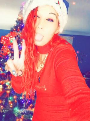 A post by @mermiadprincess7 on TikTok caption: feliz navidad Merry Christmas #fypシ゚viral #mermaidfamily #creator #fyp #beyou 