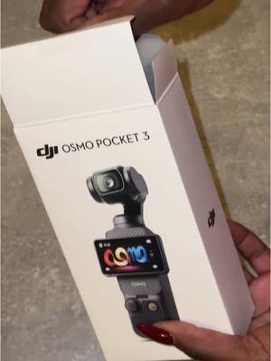 A post by @raissagloriaa on TikTok caption: Unboxing de ma nouvelle caméra Dji Osmo Pocket 3 devant mon père … Merci à mes parents pour ce merveilleux cadeau de Noël 🎁💝#digitallovers  #djiosmopocket3 #unboxing #cameraunboxing #djiismopocket3unboxing #christmas 