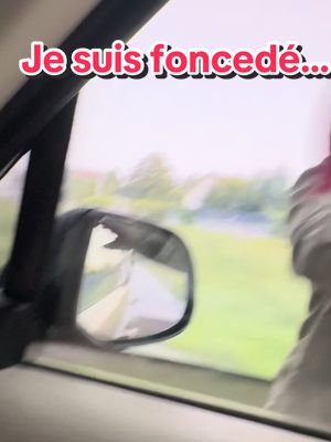 A post by @pierreniney on TikTok caption: Le gars est un forceur de fou. Même a 120km/h il lache pas l’affaire…