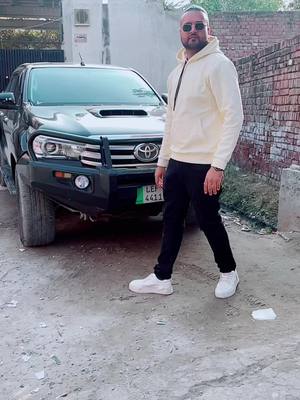 A post by @ali.rd53 on TikTok caption: 👟😈✌️#⚜️🇵🇰⚜️ #foryou #kashmiribut #viralvideo #✌️😉👍💪💪💪💪 #💪🏼🔥🔥🔥💯💯 #hattshareko👿 #trending 