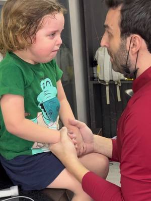 A post by @tiopaulobonavides on TikTok caption: Parte 1/3- Paciente autista, pavor de dentista! Só  assista e lembre-se da palavra - chave …  CONFIANÇA 🥹🙏🏻❤️ #tiopaulo #tiopaulobonavides #tea #autismo 