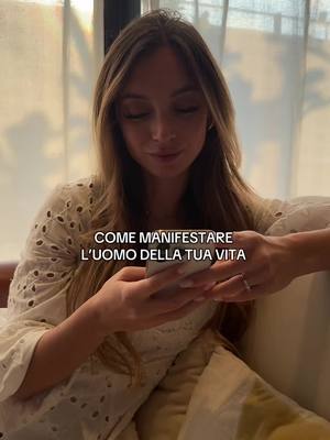 A post by @carlottamondellii on TikTok caption: Te lo insegno sull’altro social 💖iG-carlottamondellii #mindset #manifestazione 